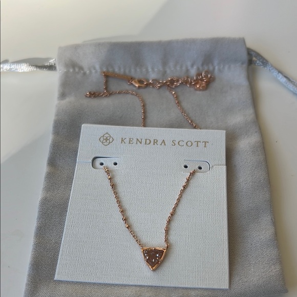 Kendra Scott Jewelry - Kendra Scott Rose Gold Necklace